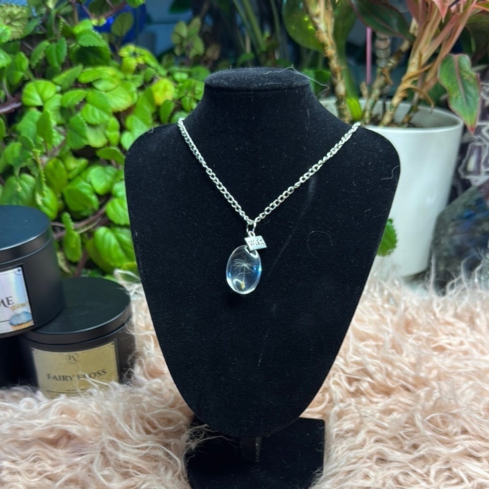 Elegant Silver Necklace with dandelion seed in acrylic.